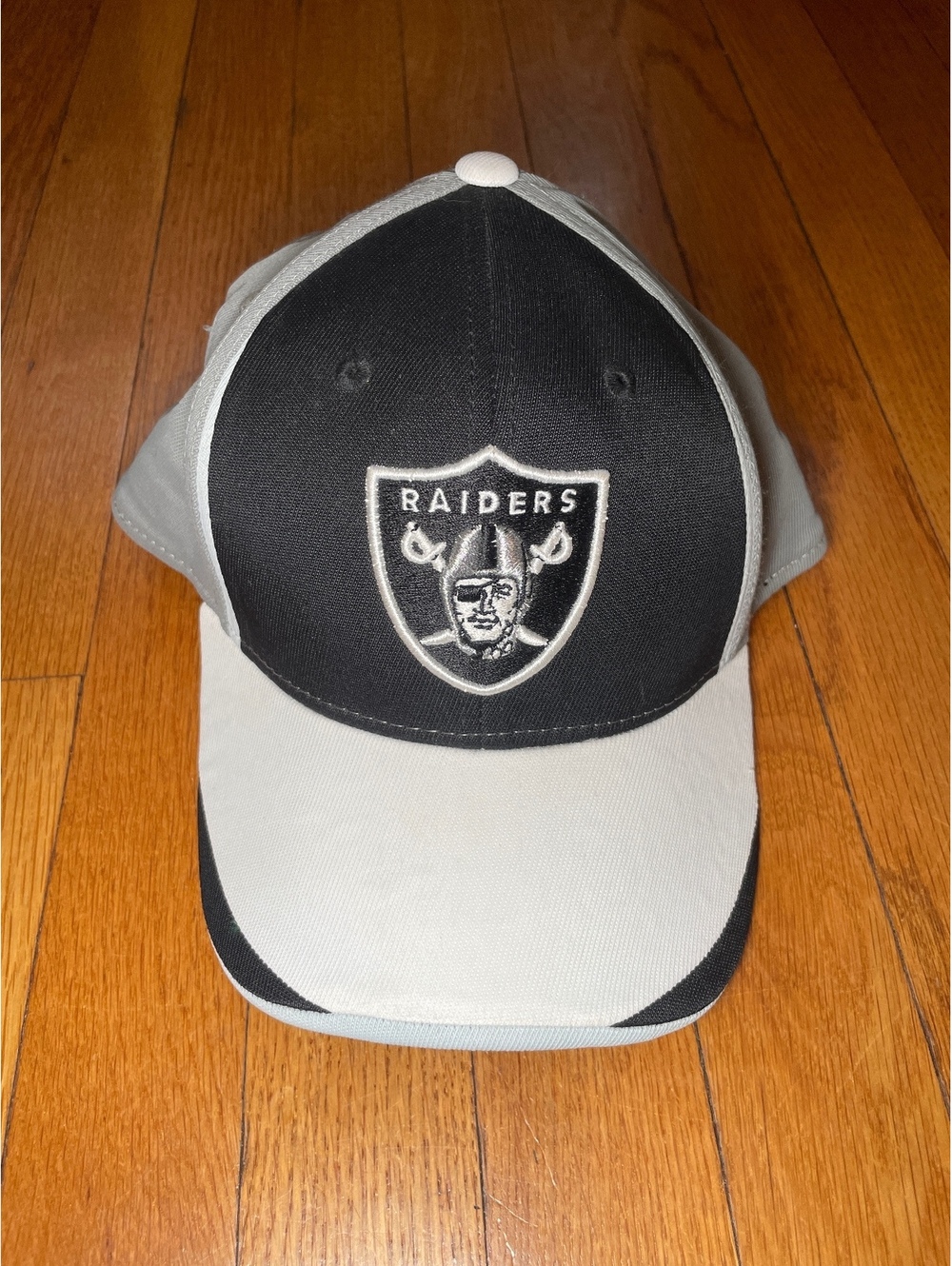 Reebok Oakland Raiders NFL Hat L/XL Black Gray Football Baseball Cap Retro 2000s